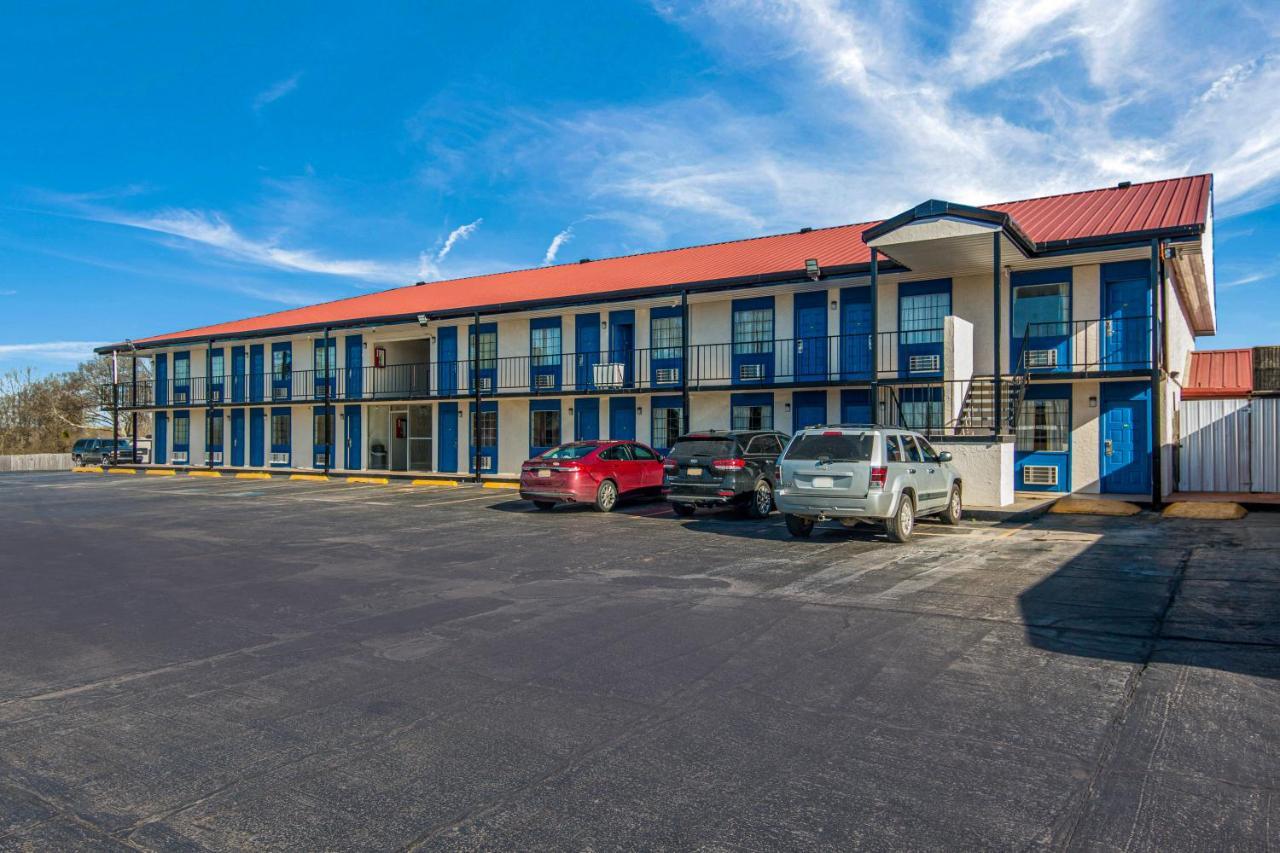 Rodeway Inn Broken Bow-Hochatown Dış mekan fotoğraf